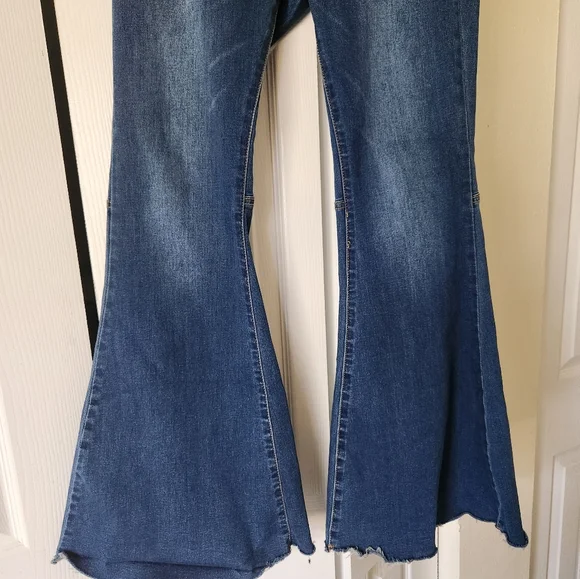 Junior Wax Collection Bell Bottom Jeans - Picture 2 of 14